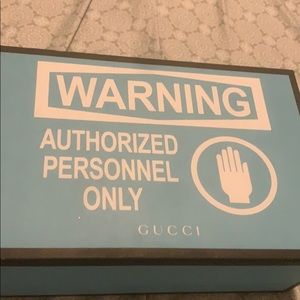 Women’s Gucci flash track Sneakers